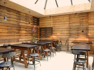 9Hotel Chelton Bruselas Hotel