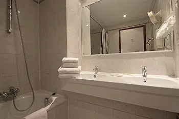 9Hotel Chelton Brussels 3*,