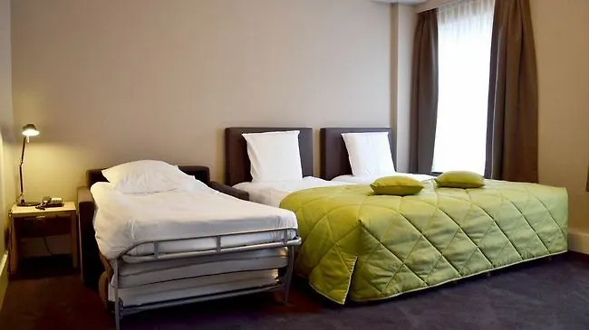 9Hotel Chelton Bruselas 3*,