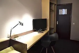 9Hotel Chelton Brussels 3*,